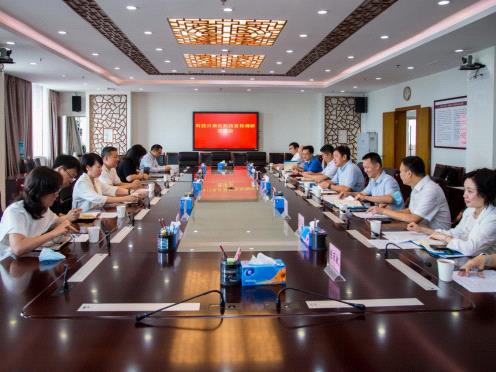 座谈交流现场.jpg